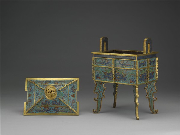 掐絲琺瑯仿周文王獸面紋方鼎