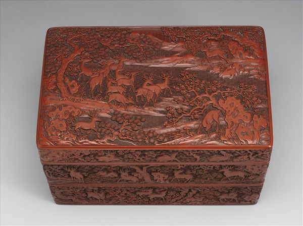 剔紅鹿苑長春圖多寶格長方盒