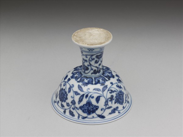 青花四季花卉紋高足碗