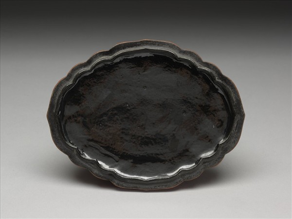 仿雕漆海棠式盒