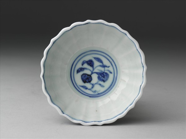 青花花果紋葵花式杯