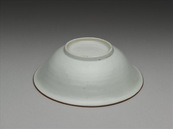 青白瓷印花蓮塘鷺鷥紋碗