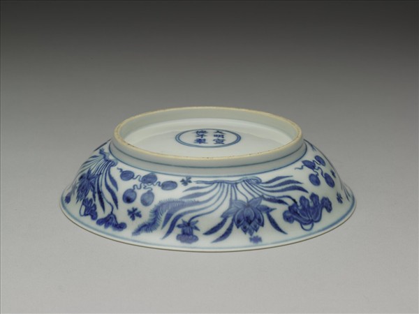 青花蓮塘紋盤