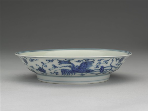 青花穿蓮鳳凰紋盤