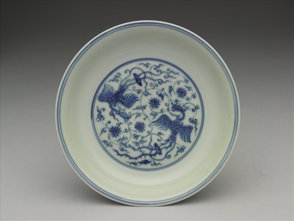 青花穿蓮鳳凰紋盤