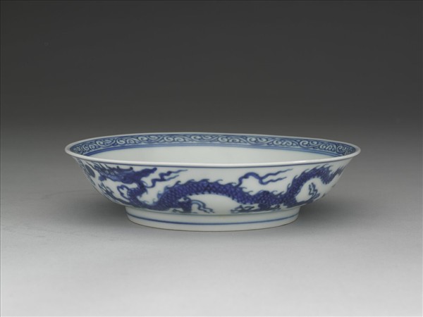 青花雲龍紋盤