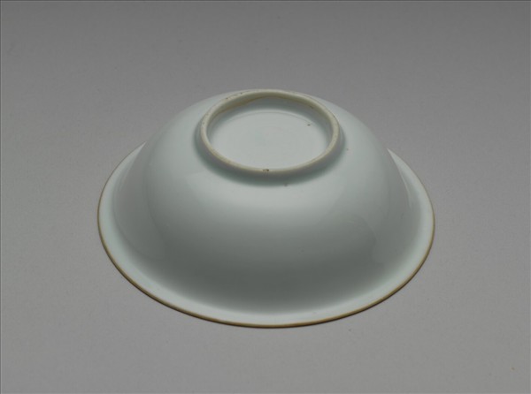 青白瓷印花蓮塘鷺鷥紋碗