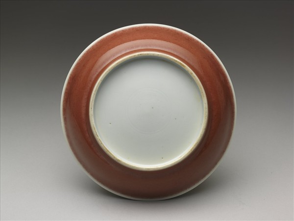 霽紅釉白裡雙龍紋盤