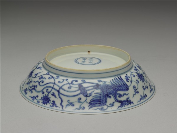 青花穿蓮鳳凰紋盤