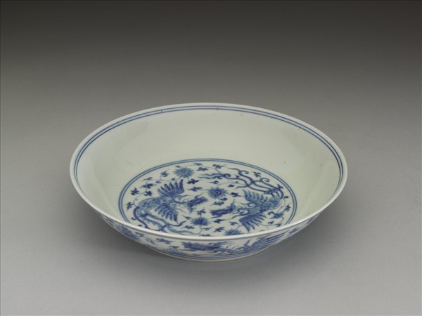 青花穿蓮鳳凰紋盤