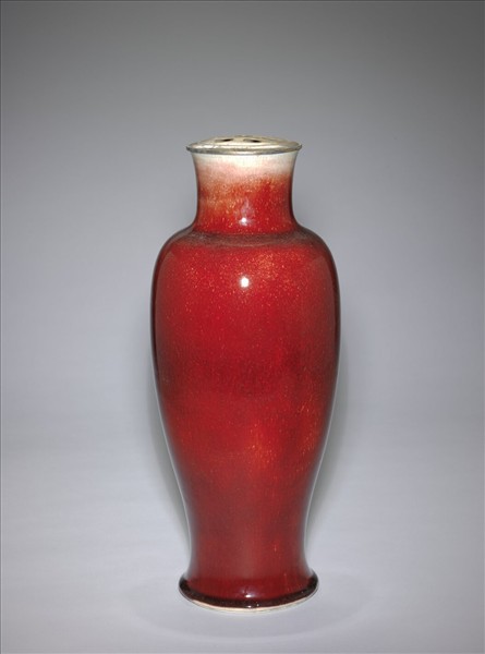 寶石紅釉瓶