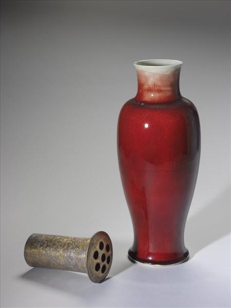 寶石紅釉瓶