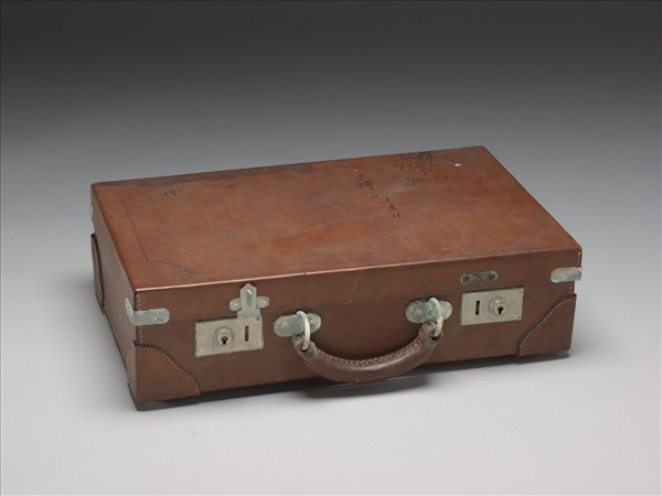 金鑲東珠朝冠頂