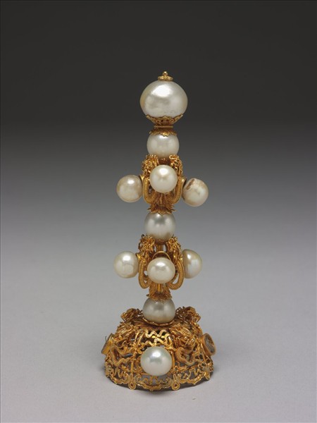 金鑲東珠朝帽頂