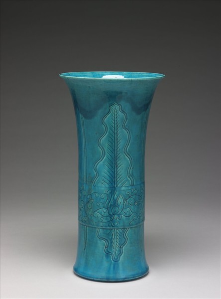 孔雀綠釉蕉葉紋尊