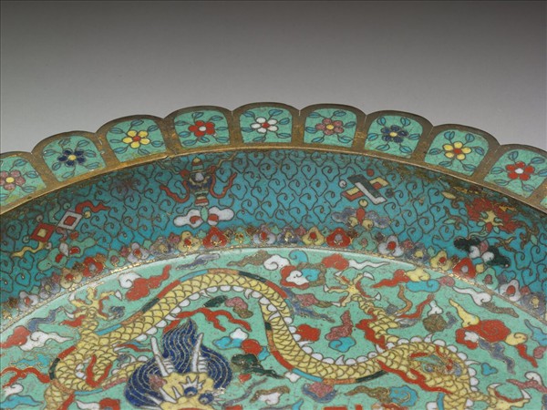 掐絲琺瑯雙龍盤