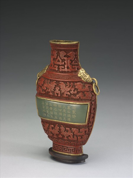 銅胎剔紅嵌玉轎瓶