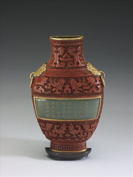 銅胎剔紅嵌玉轎瓶