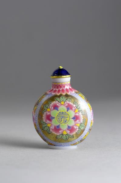 玻璃胎畫琺瑯萬壽鼻煙壺