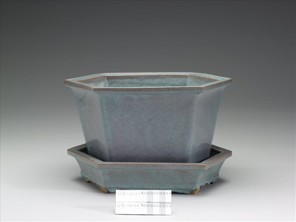 石灣窯 天藍釉六方盆托