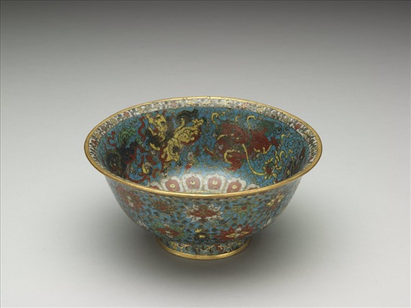 掐絲琺瑯獅戲圖碗