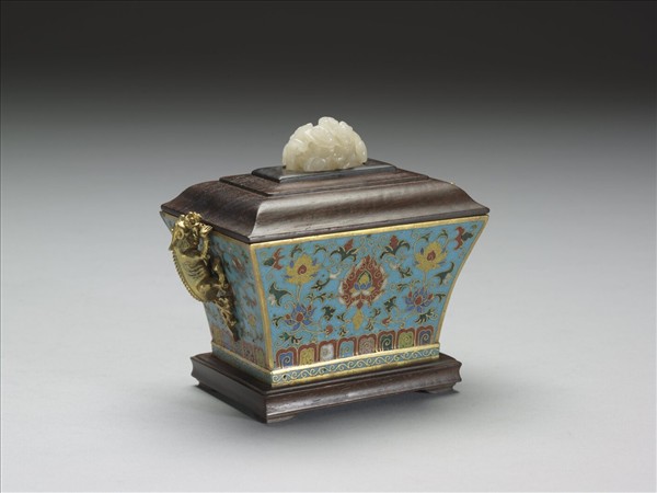 銅鍍金胎掐絲琺瑯獅耳方爐