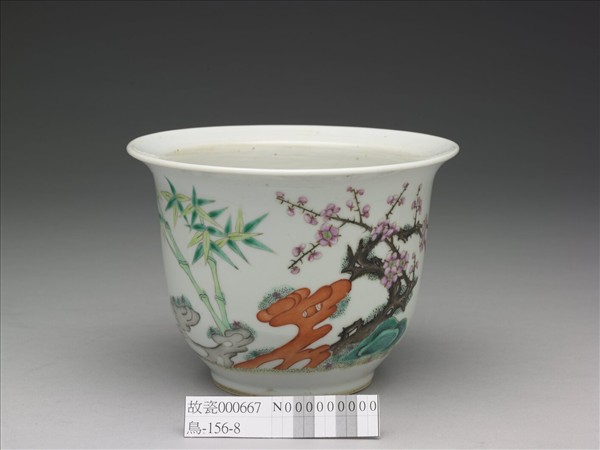 粉彩梅竹圖花盆