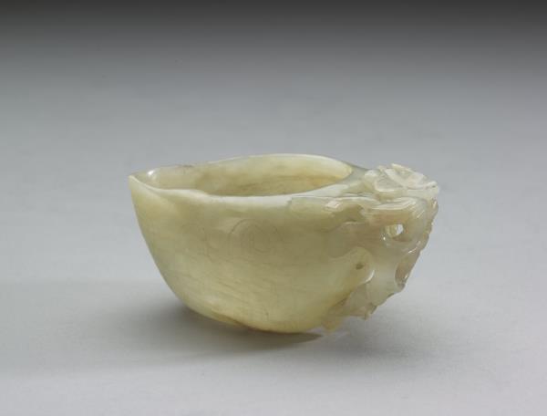 玉桃式筆洗- 故宮