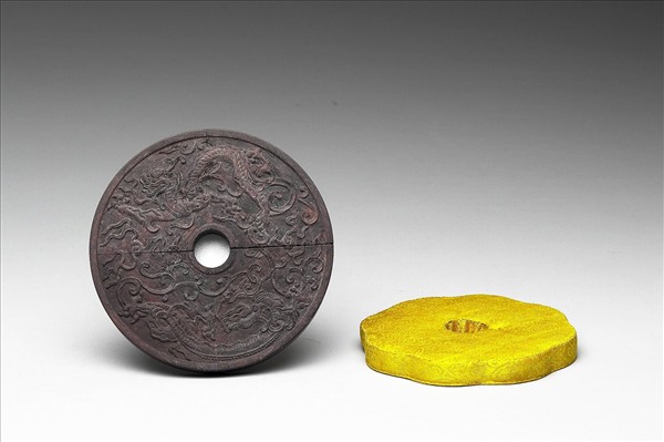 雕刻木蓋附楊大章〈桃花源記〉