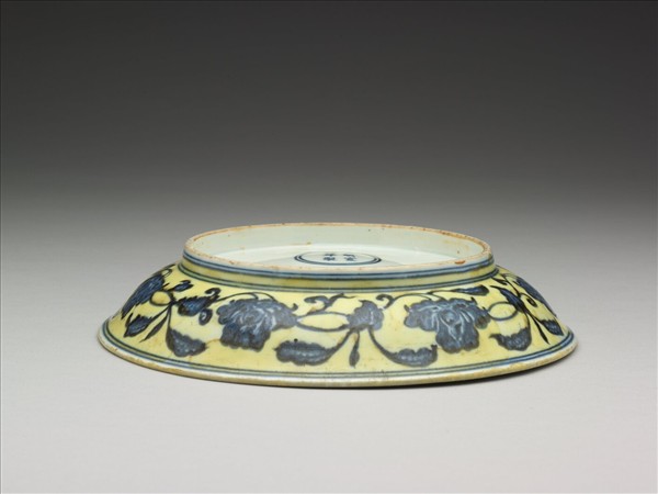 青花黃彩梔子花果紋盤