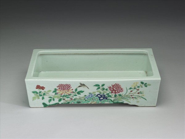 粉彩花卉紋長方盆