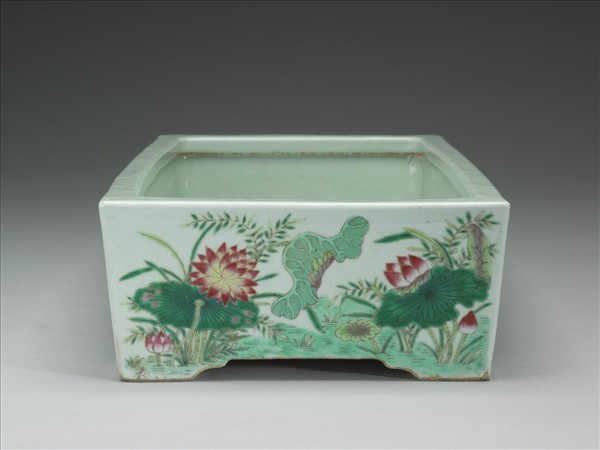 粉彩花卉紋長方盆