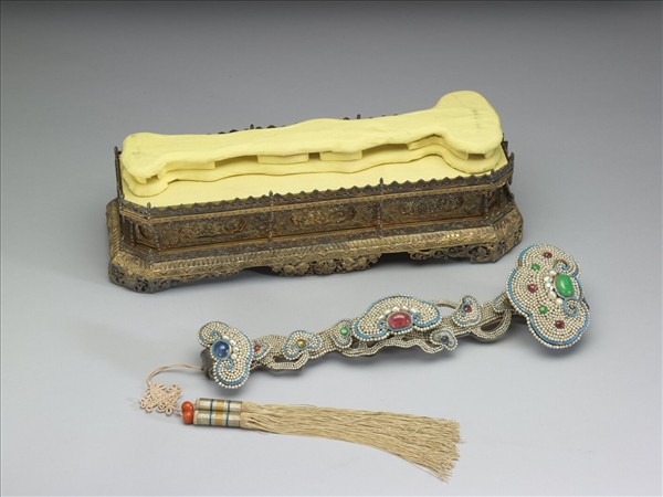 銀鑲珠寶靈芝如意