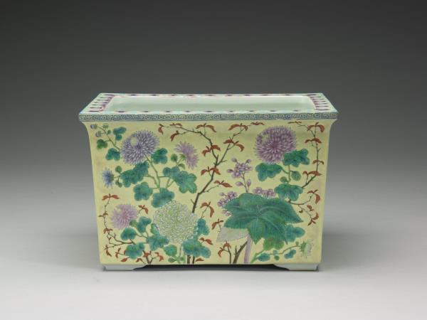 粉彩菊花紋長方盆