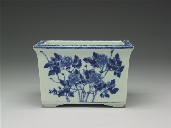 青花牡丹紋長方盆