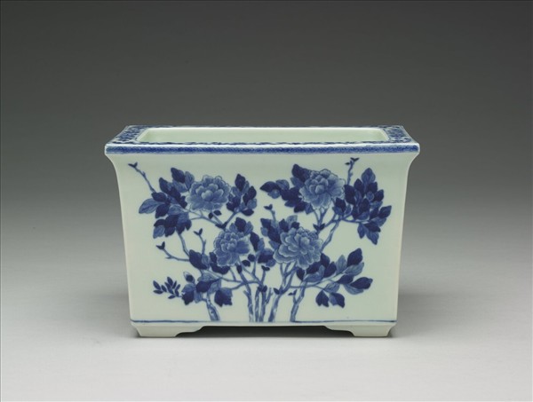 青花牡丹紋長方盆