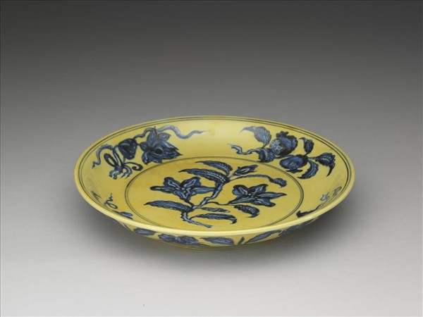 黃釉青花花果盤