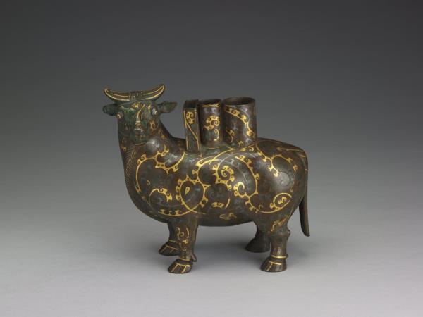 錯金銀雲紋犧尊