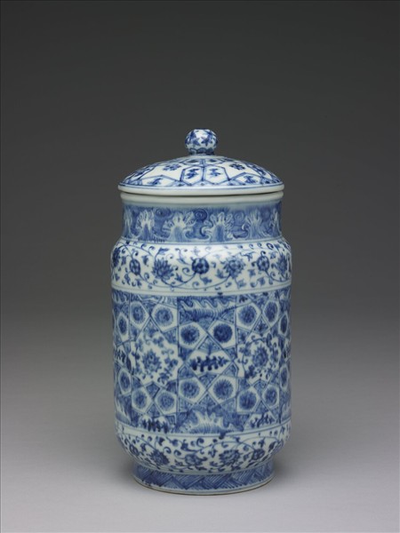 青花幾何花卉紋蓋罐