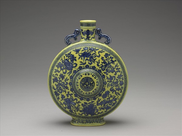 黃釉青花暗八仙紋扁壺