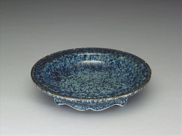 爐鈞釉盆托