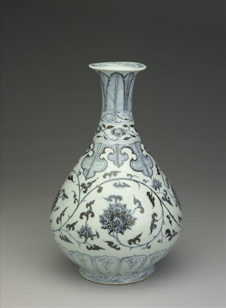 青花番蓮紋玉壺春瓶