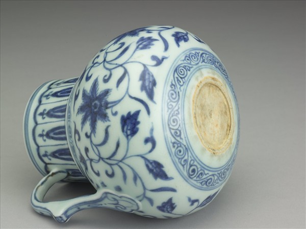 青花花卉花澆