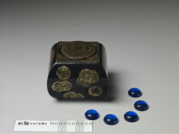 藍色玻璃圍棋子