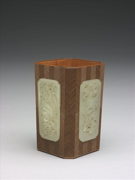 黃楊木貼竹絲嵌玉筆筒