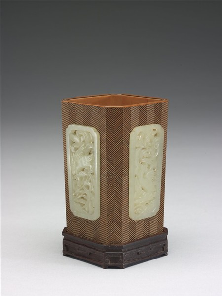 黃楊木貼竹絲嵌玉筆筒