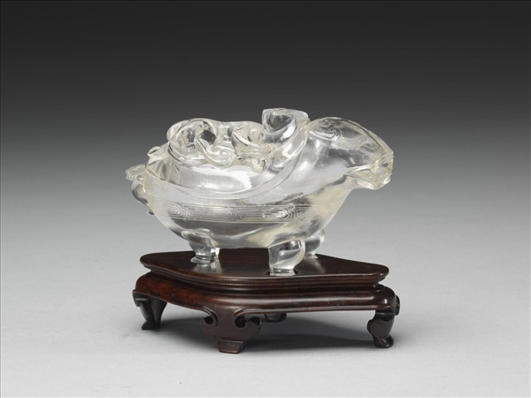 水晶獸形匜式水注