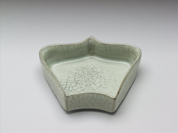 青瓷五角筆洗