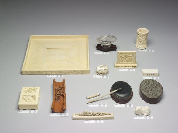 象牙雕山水人物方盒