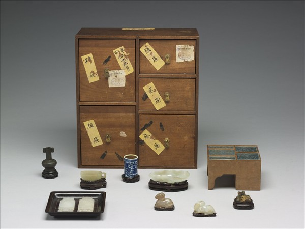 五屜木匣多寶格